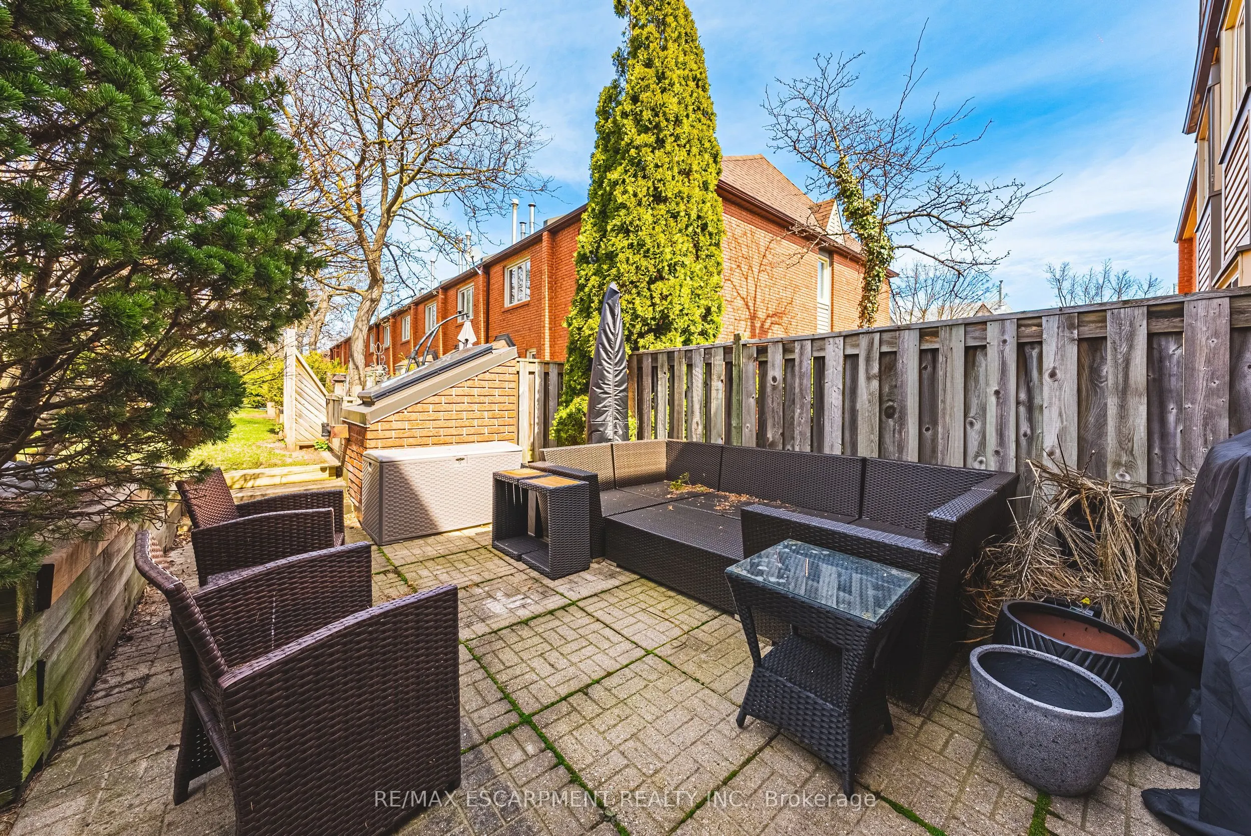 895 Maple Avenue, #116
