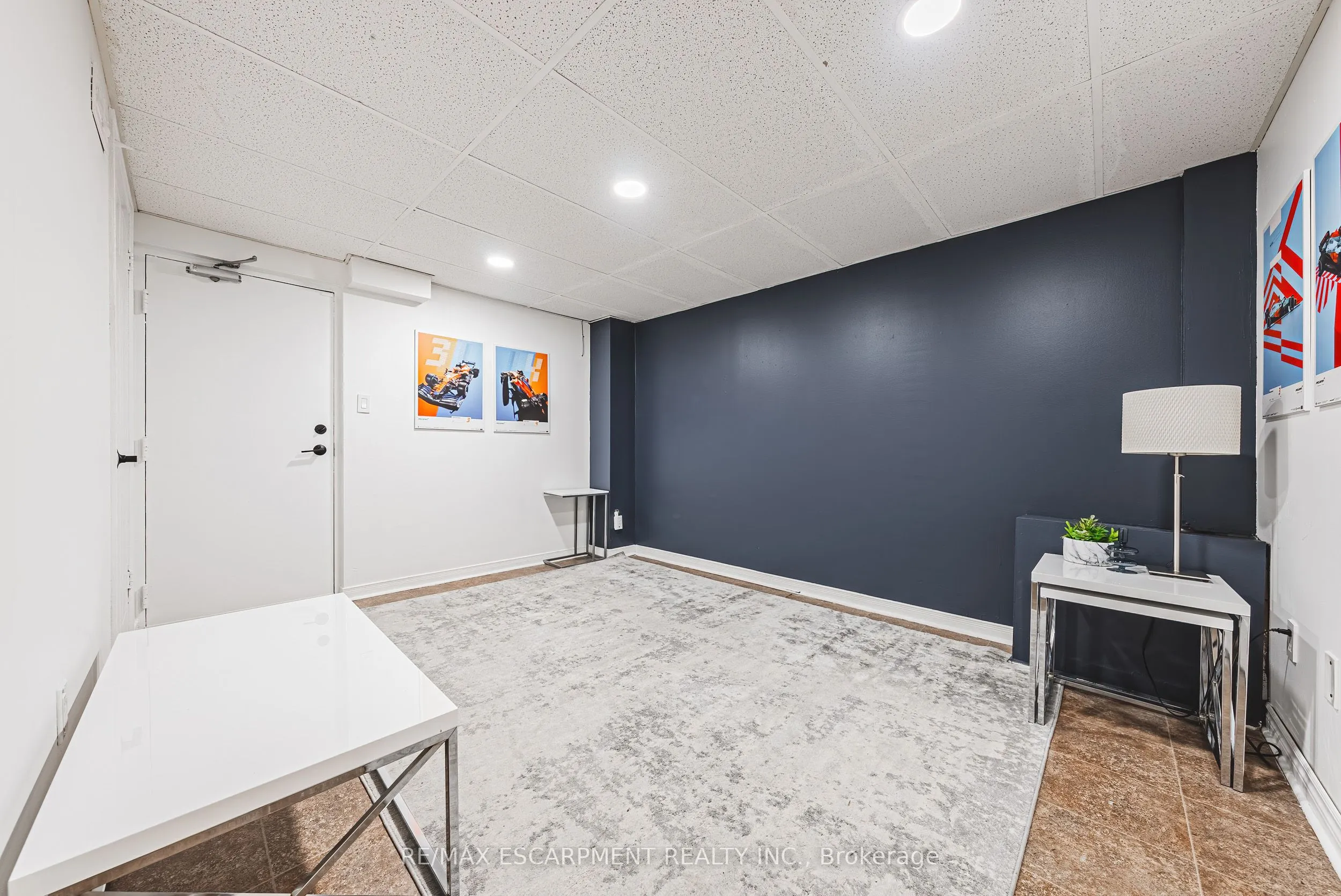 895 Maple Avenue, #116