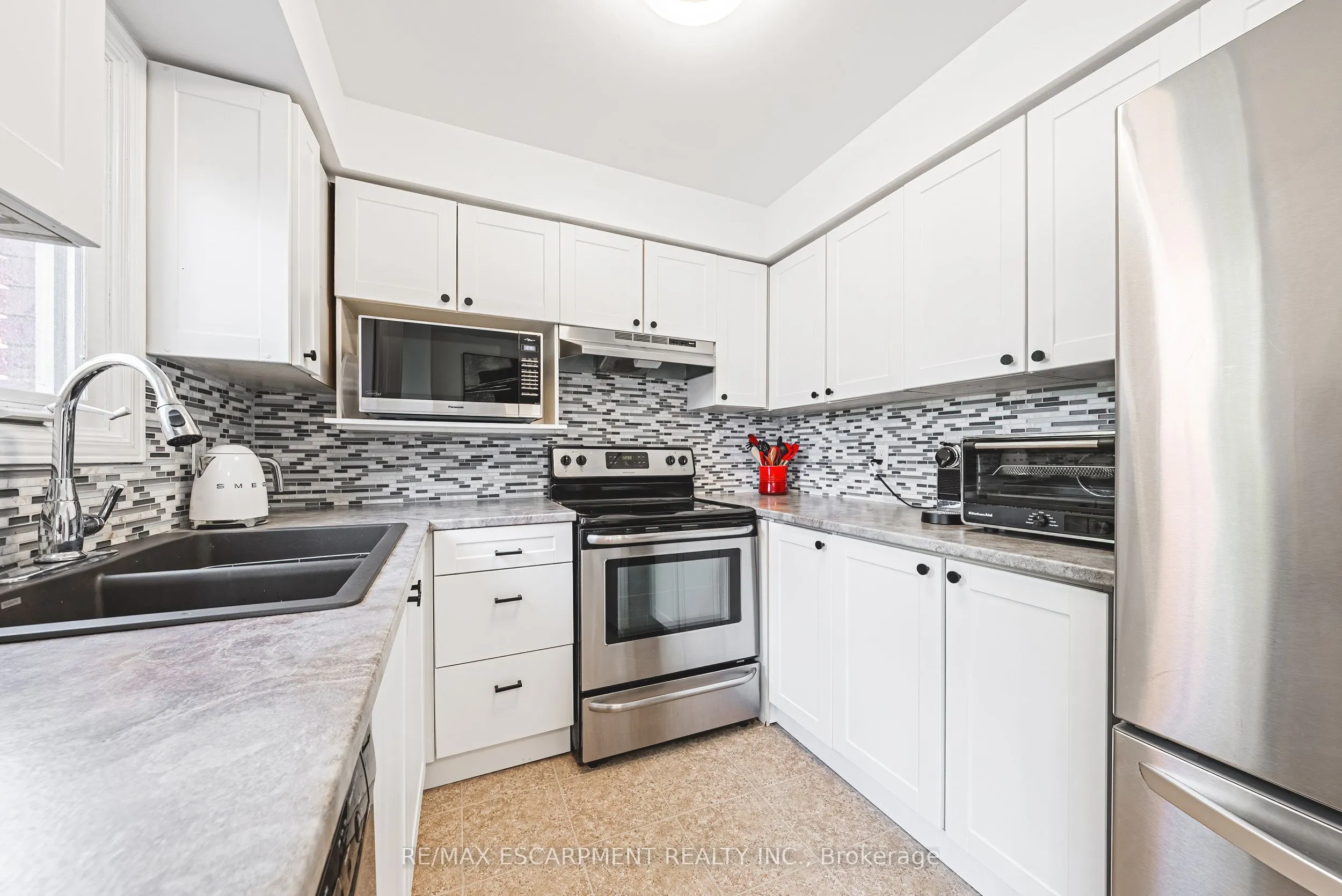 895 Maple Avenue, #116