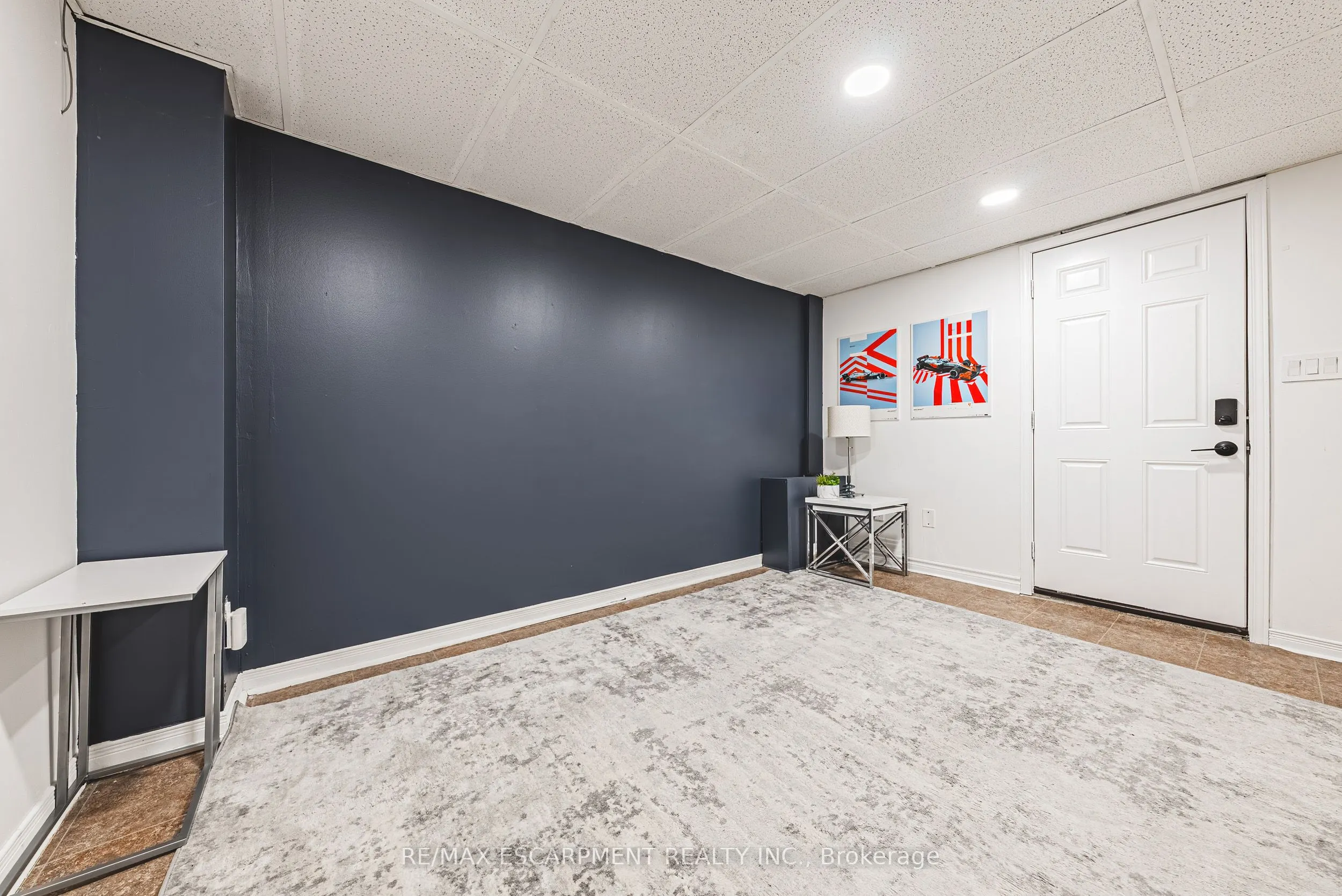 895 Maple Avenue, #116