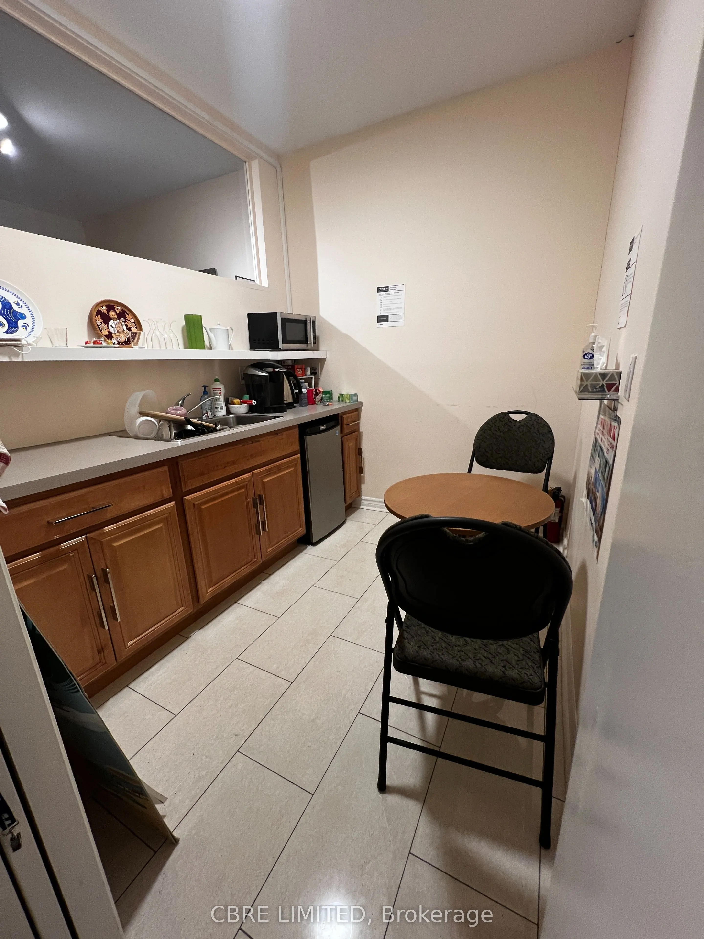 3069 Lake Shore Boulevard W, #102