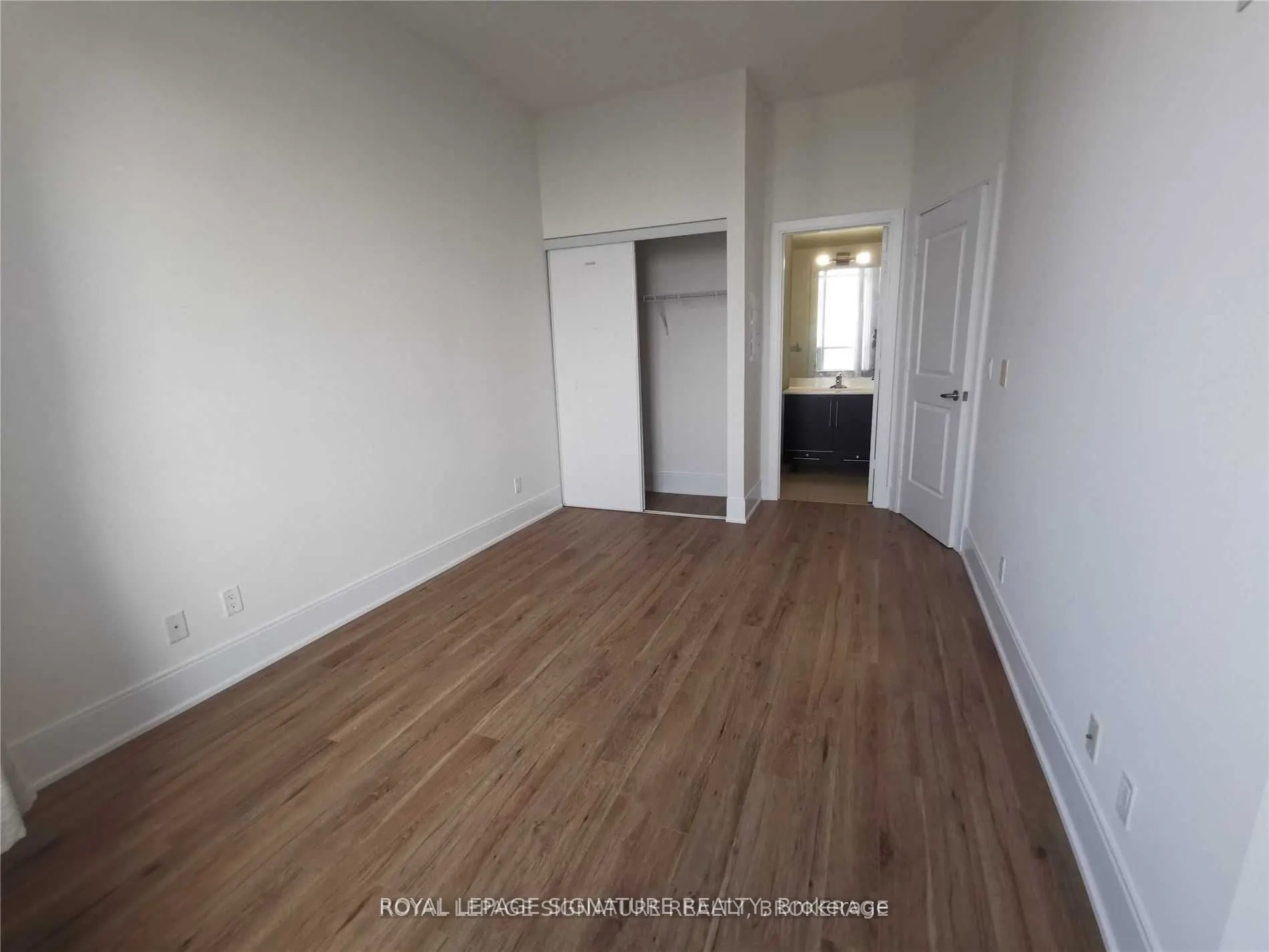 330 Burnhamthorpe Road W, #Ph01