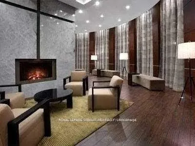 330 Burnhamthorpe Road W, #Ph01