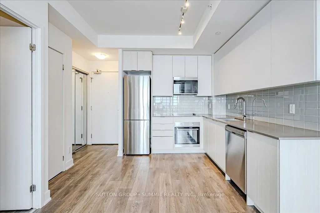 297 Oak Walk Drive, #802