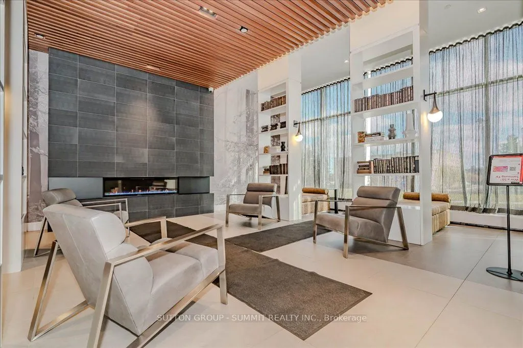 297 Oak Walk Drive, #802