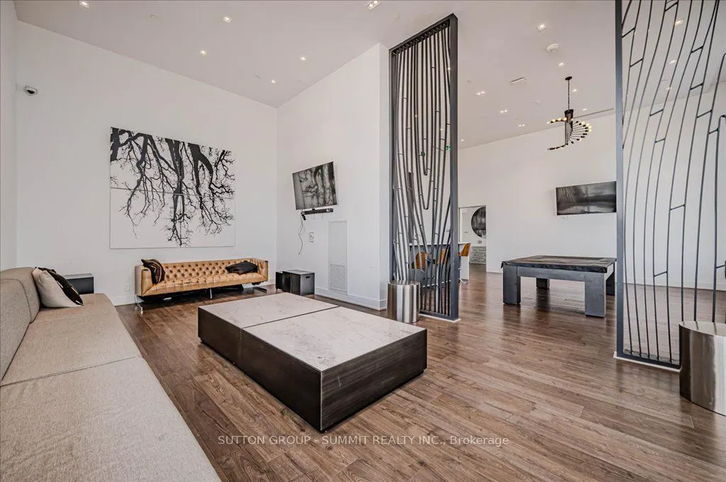 297 Oak Walk Drive, #802
