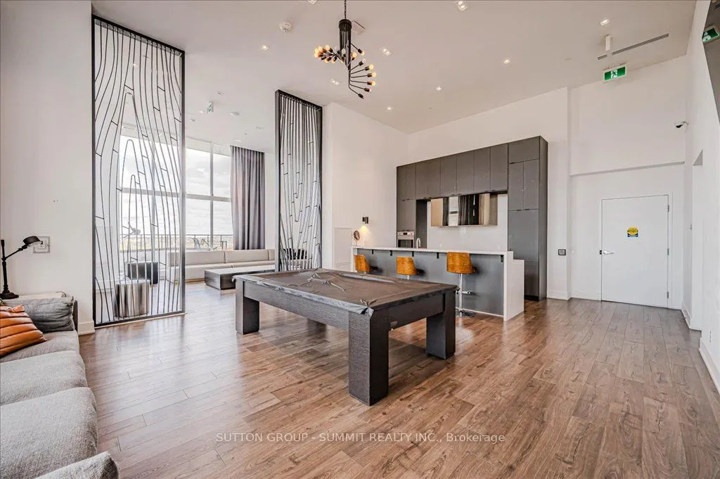 297 Oak Walk Drive, #802