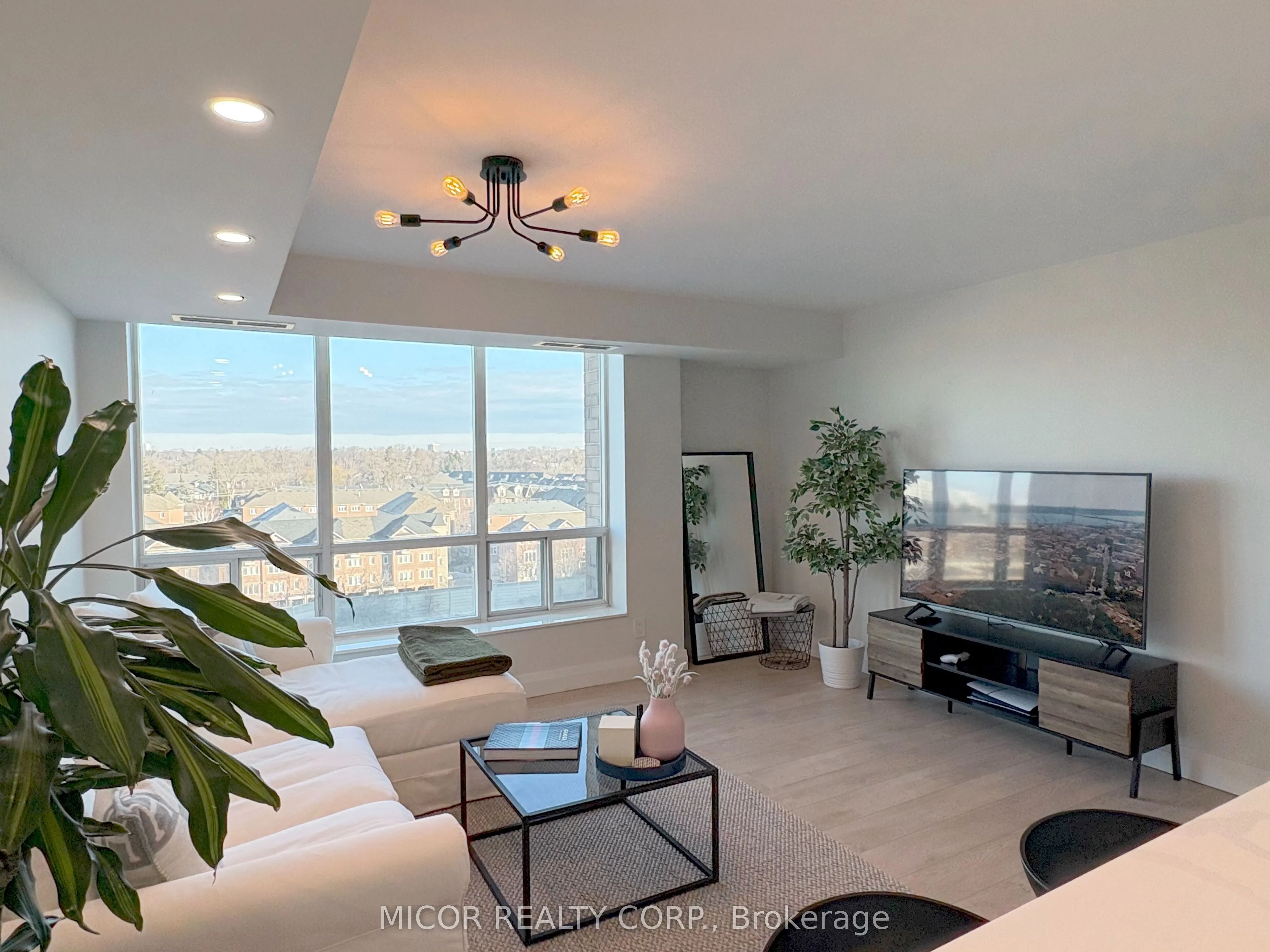 190 Manitoba Street, #1002