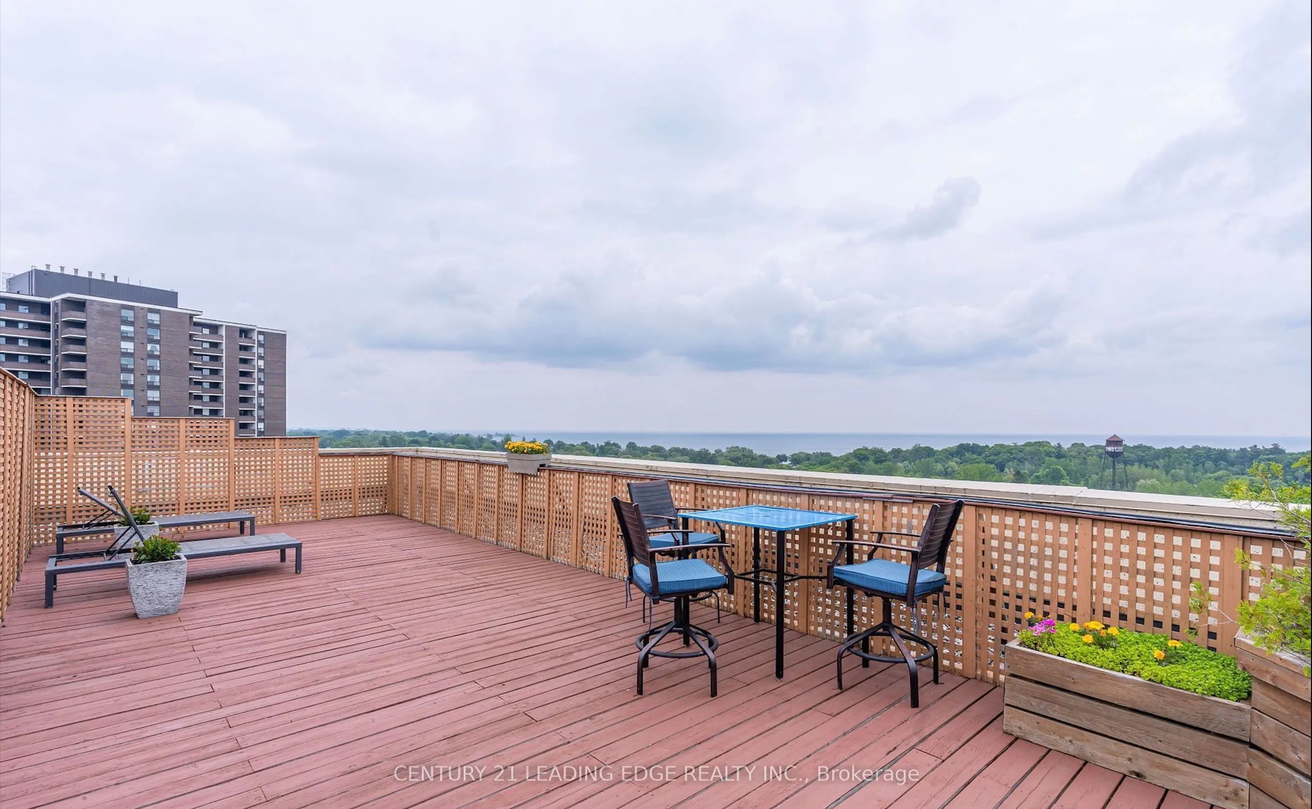 1485 Lakeshore Road E, #115