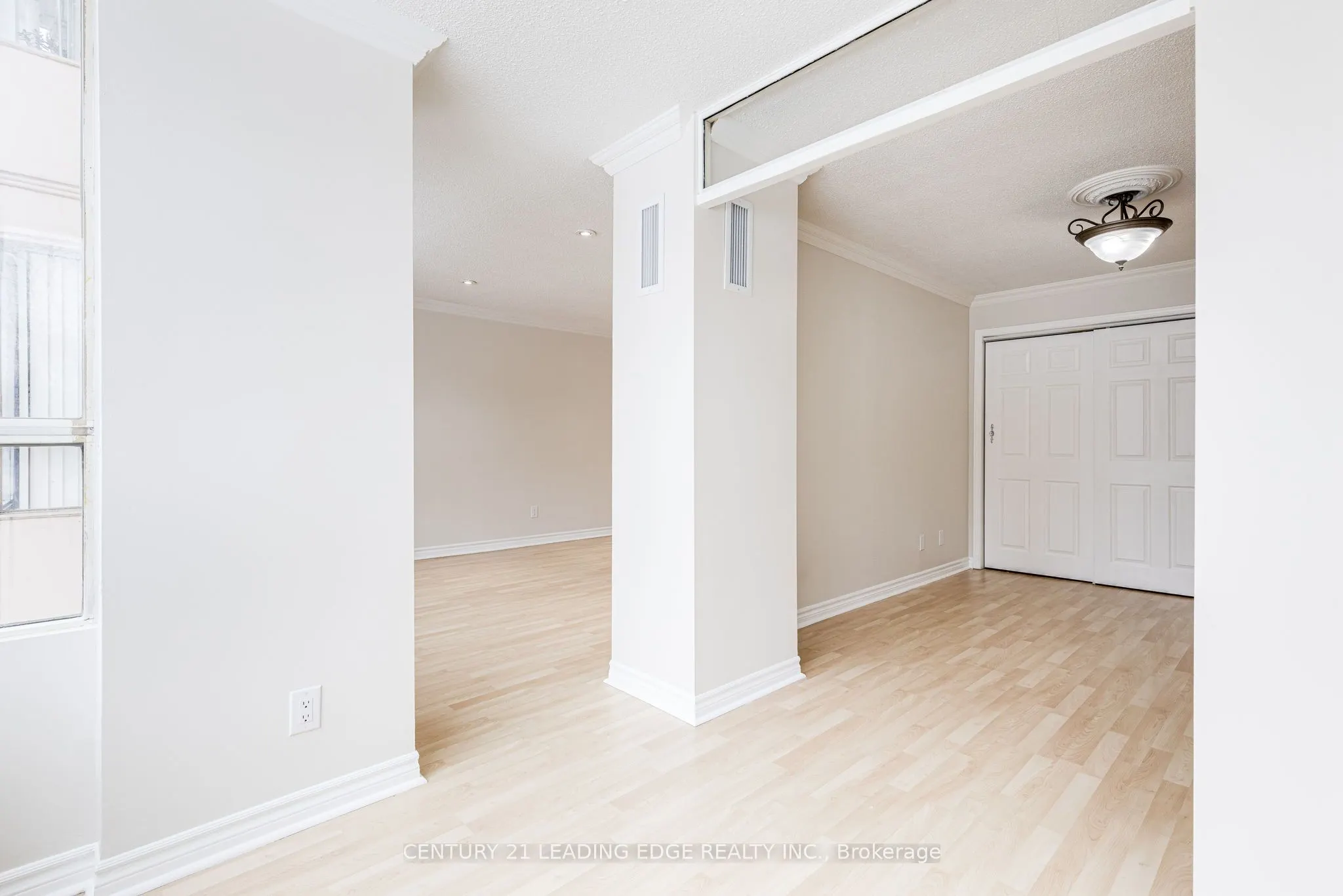 1485 Lakeshore Road E, #115