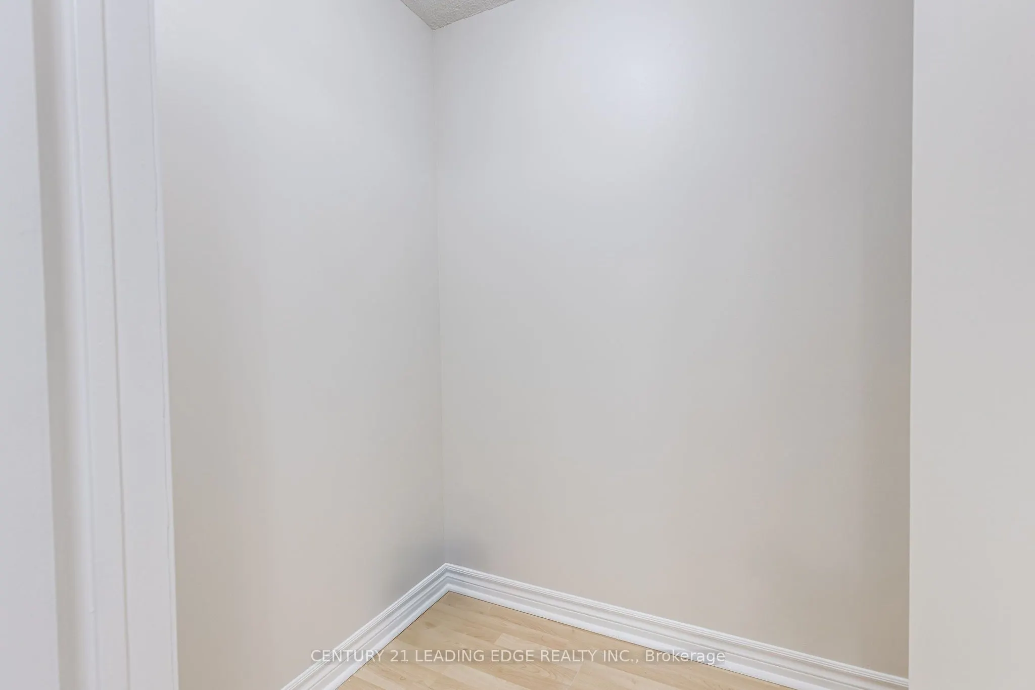 1485 Lakeshore Road E, #115