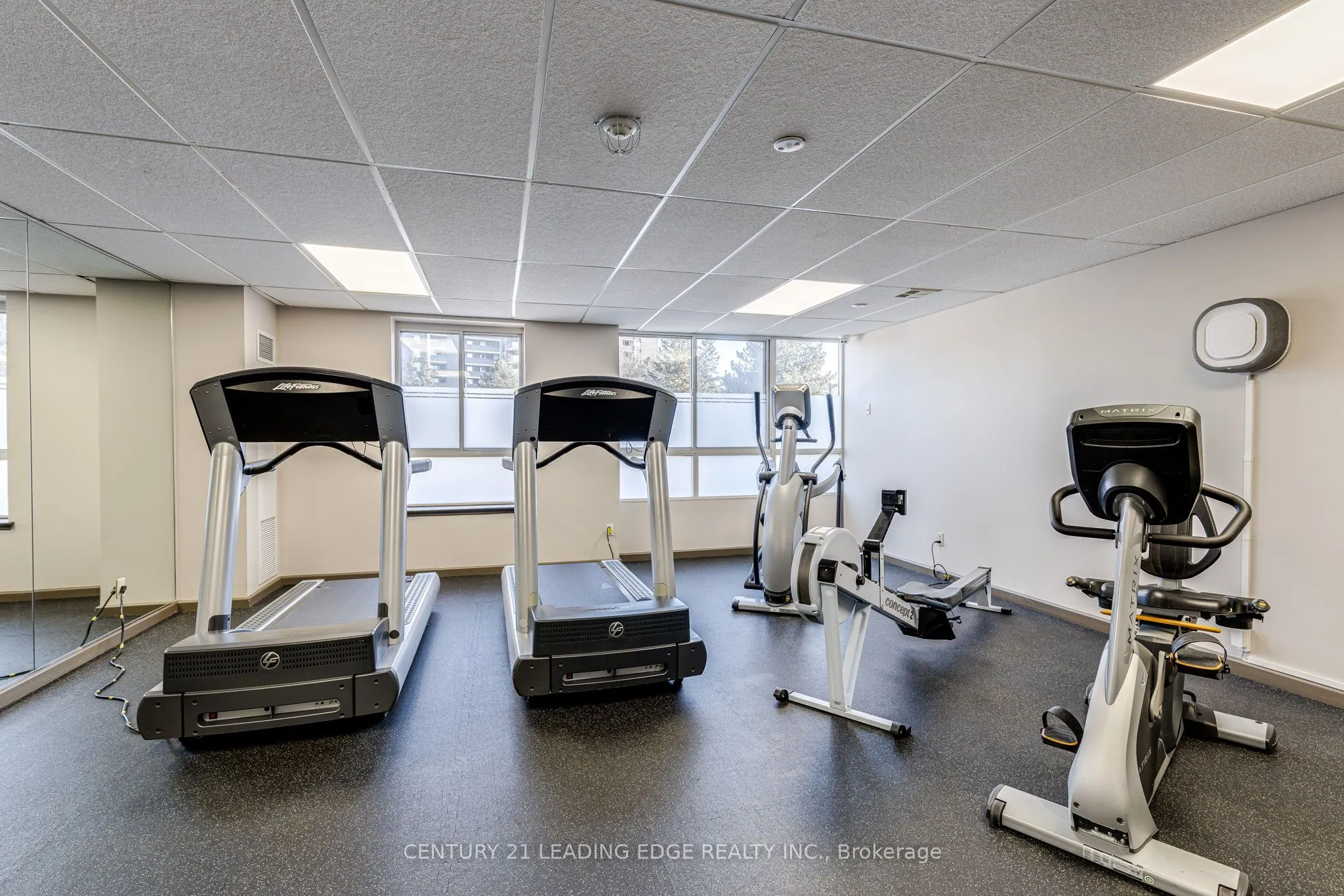 1485 Lakeshore Road E, #115