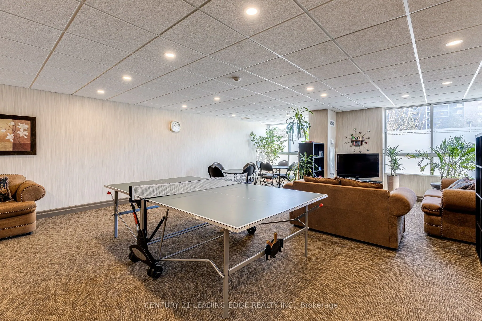 1485 Lakeshore Road E, #115