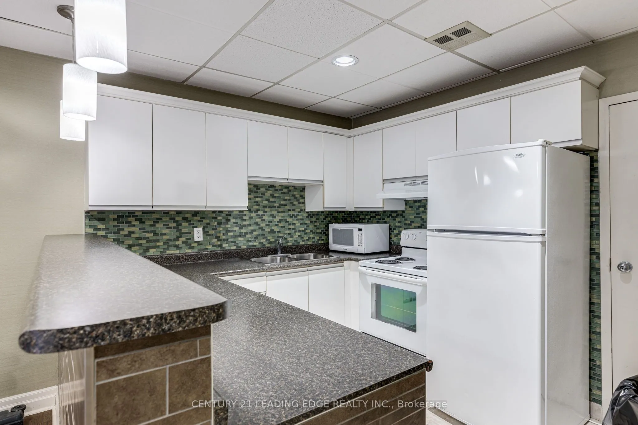 1485 Lakeshore Road E, #115