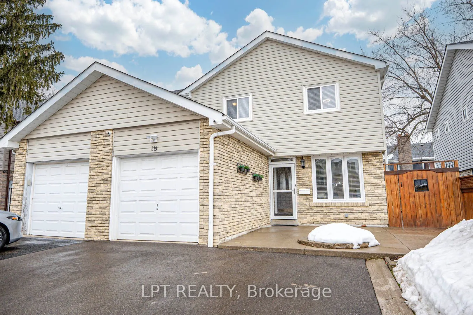 18 Nottawasaga Crescent