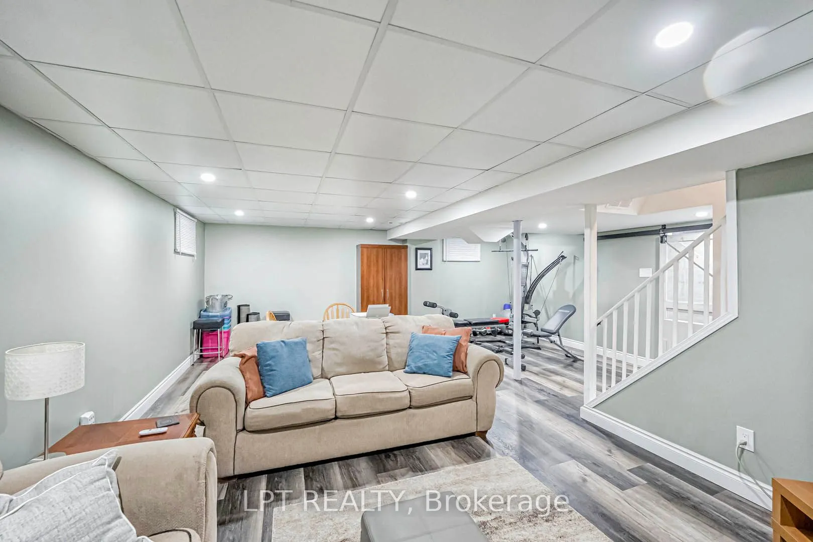 18 Nottawasaga Crescent