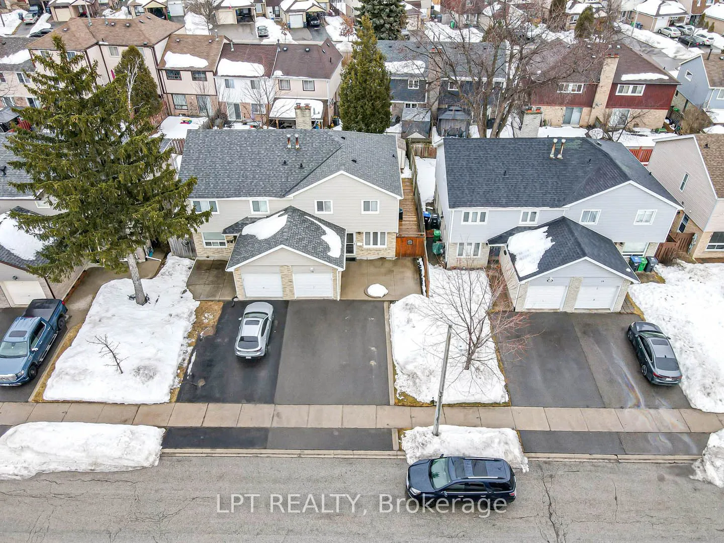 18 Nottawasaga Crescent