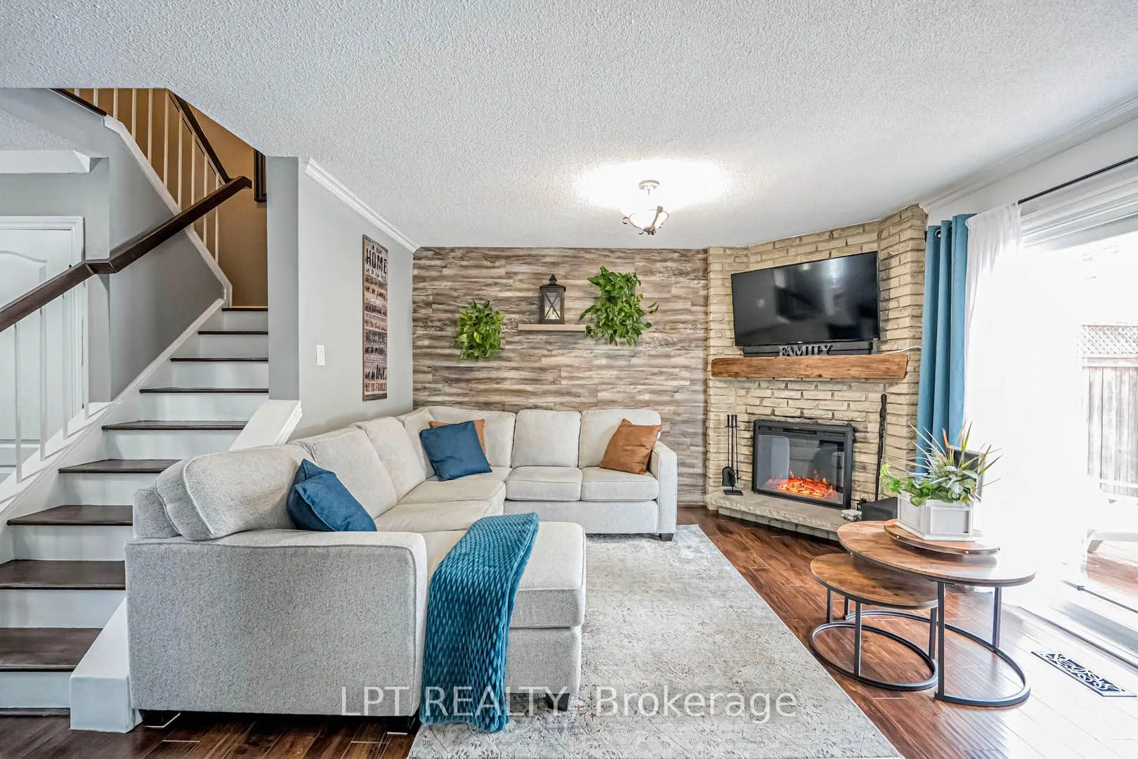 18 Nottawasaga Crescent