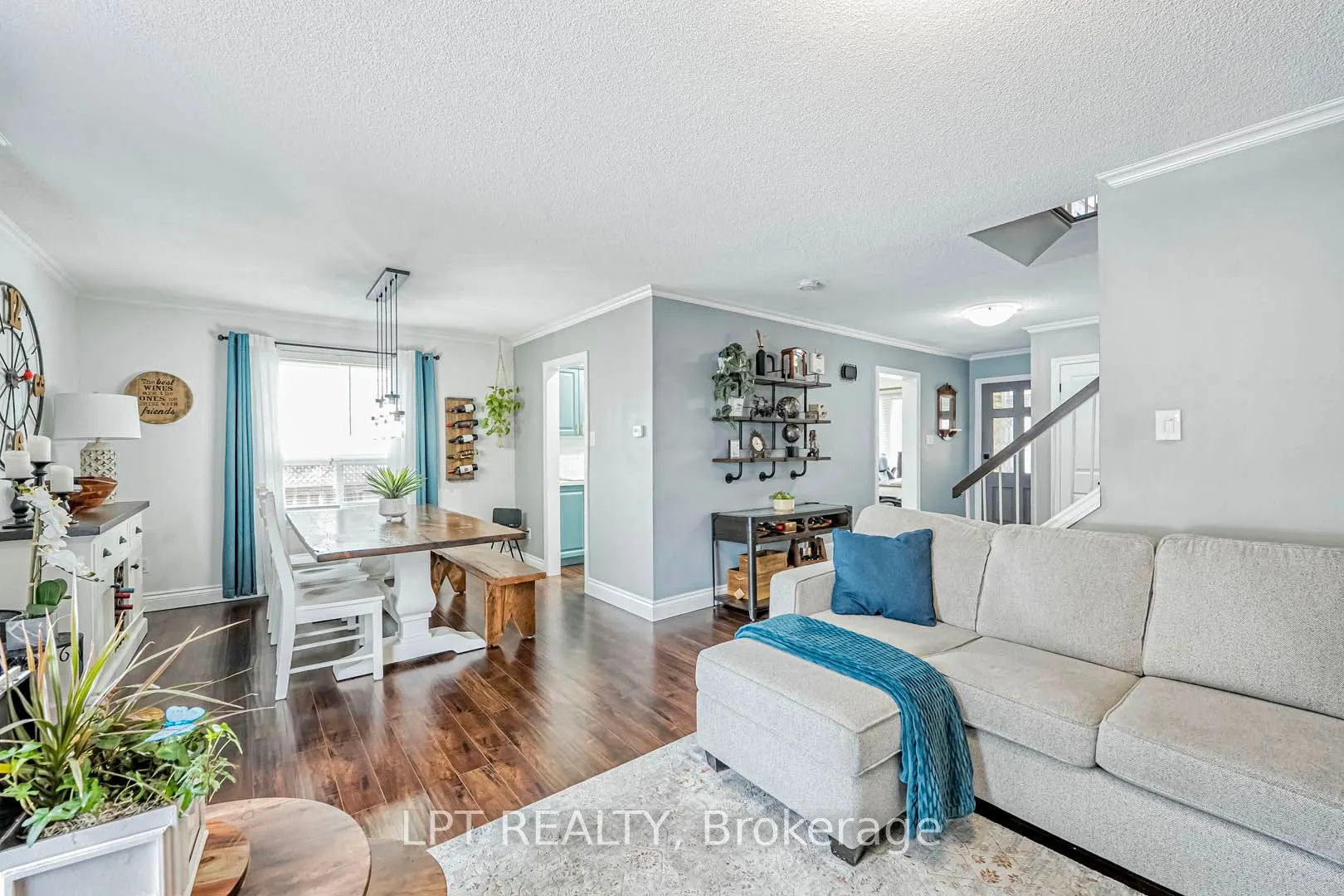 18 Nottawasaga Crescent