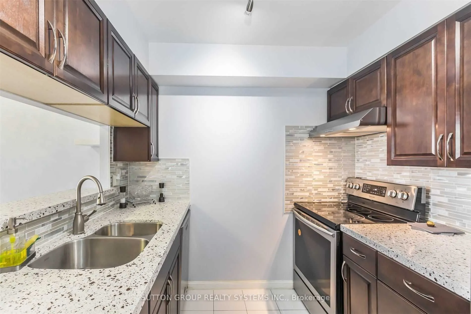 1 Hickory Tree Road, #1810
