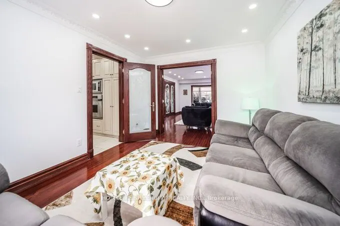 14 Rembrandt Crescent