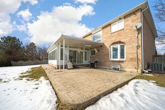 14 Rembrandt Crescent