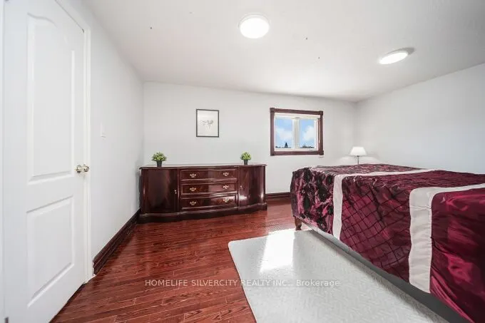 14 Rembrandt Crescent