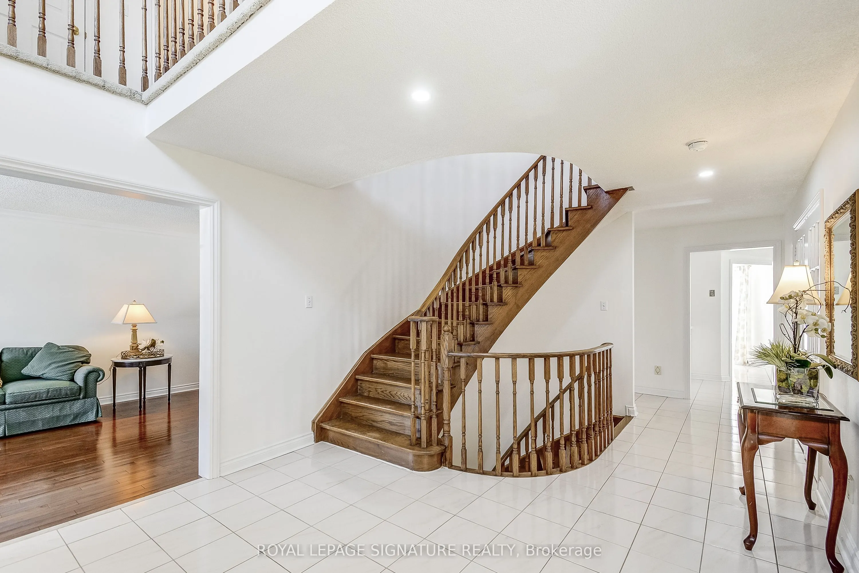 560 Chagall Court