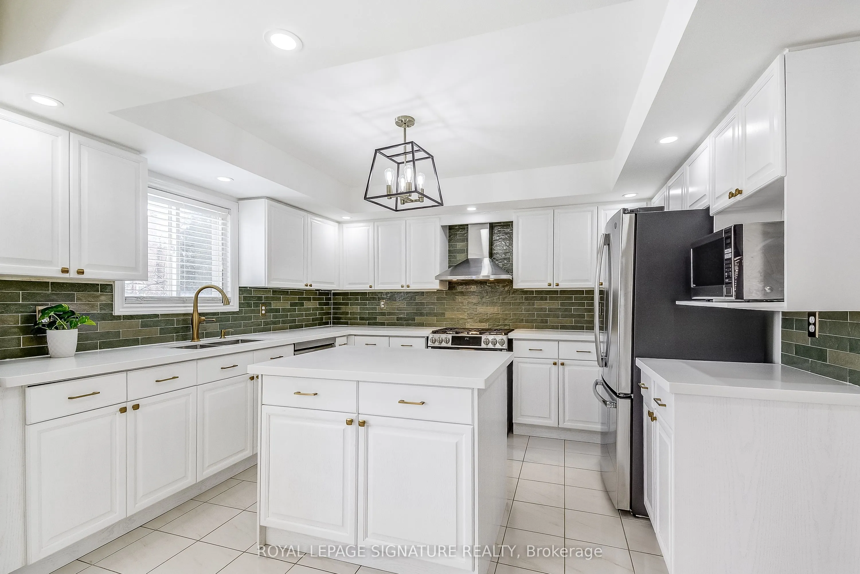 560 Chagall Court