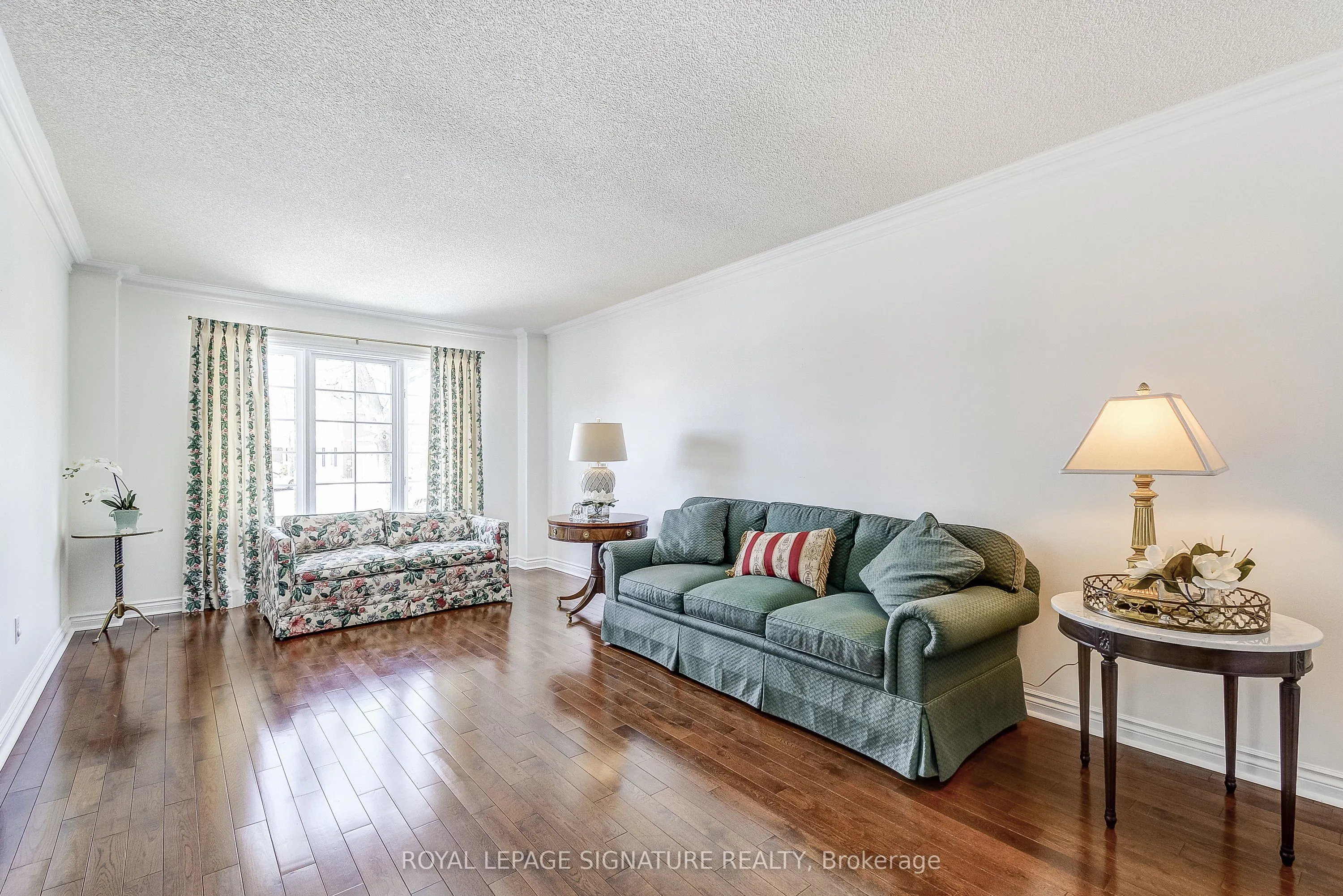 560 Chagall Court