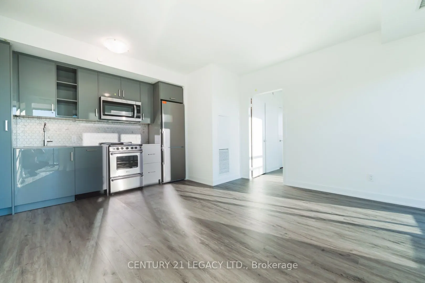 251 Manitoba Street, #1808
