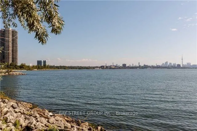 39 annie craig Drive, #407