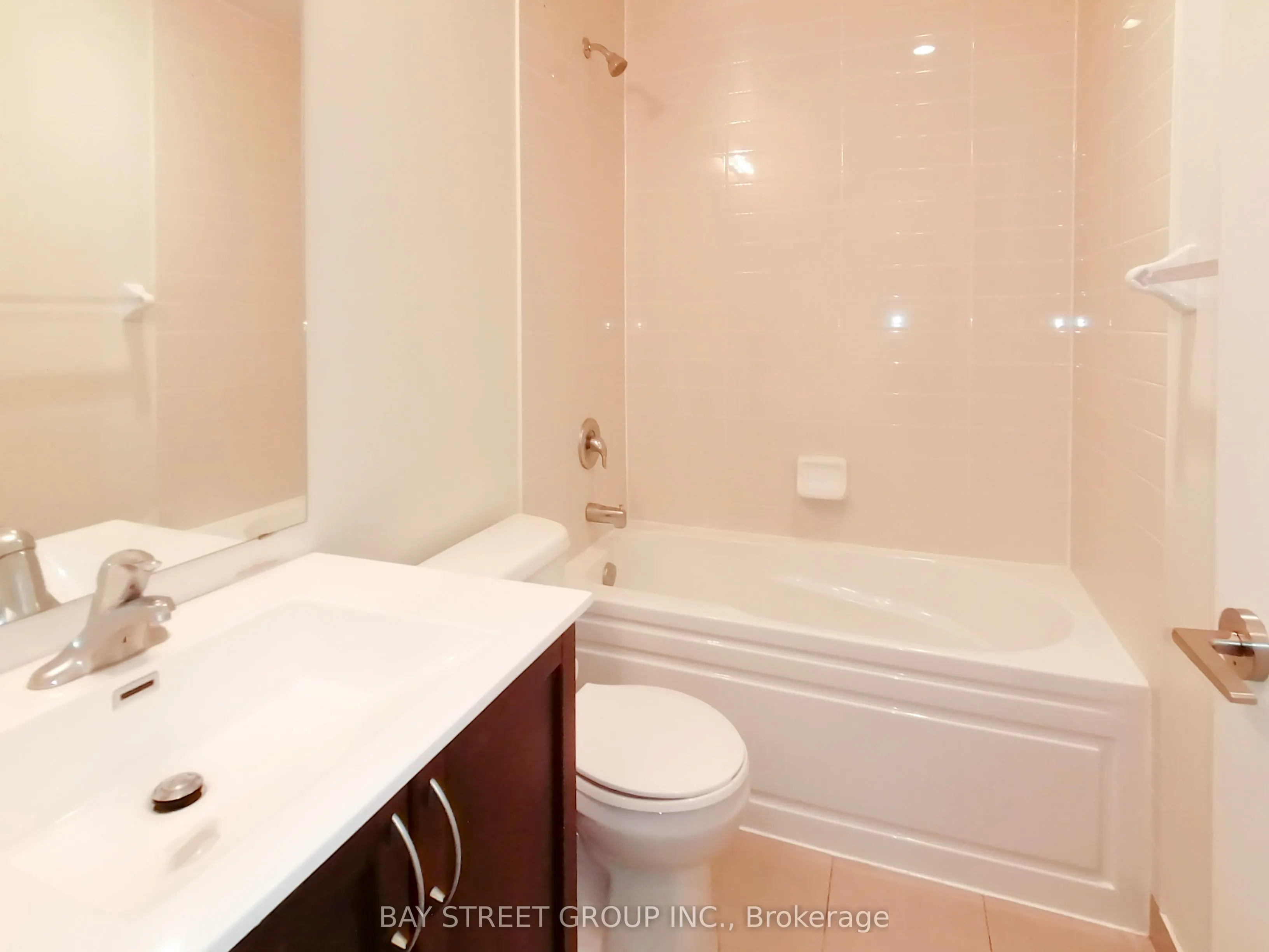 39 annie craig Drive, #407