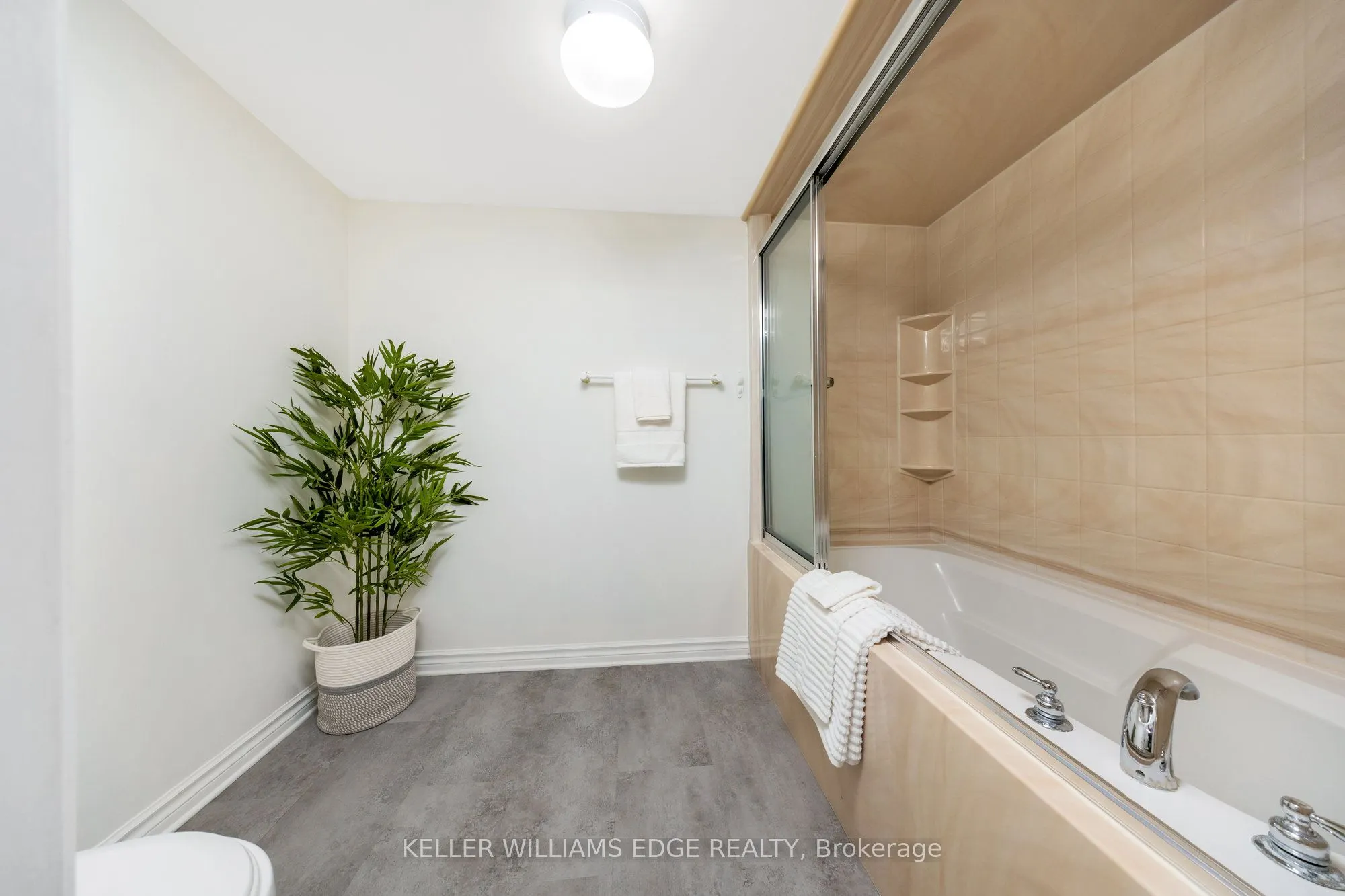 2030 Cleaver Avenue, #212