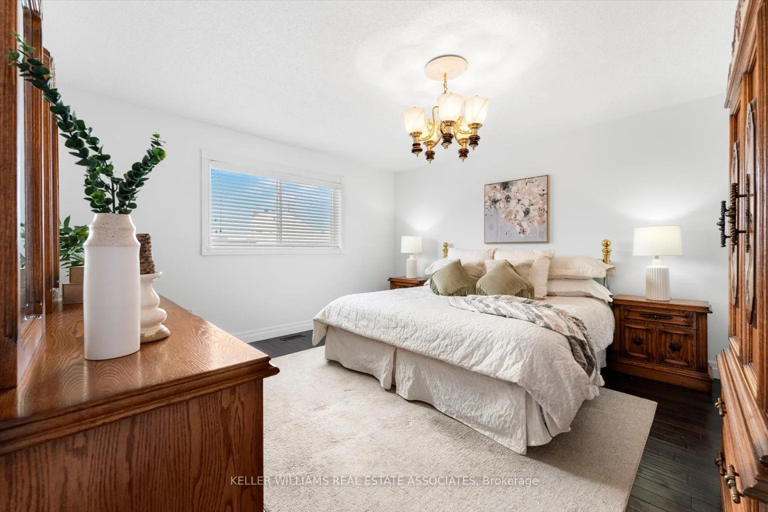 65 Summerfield Crescent