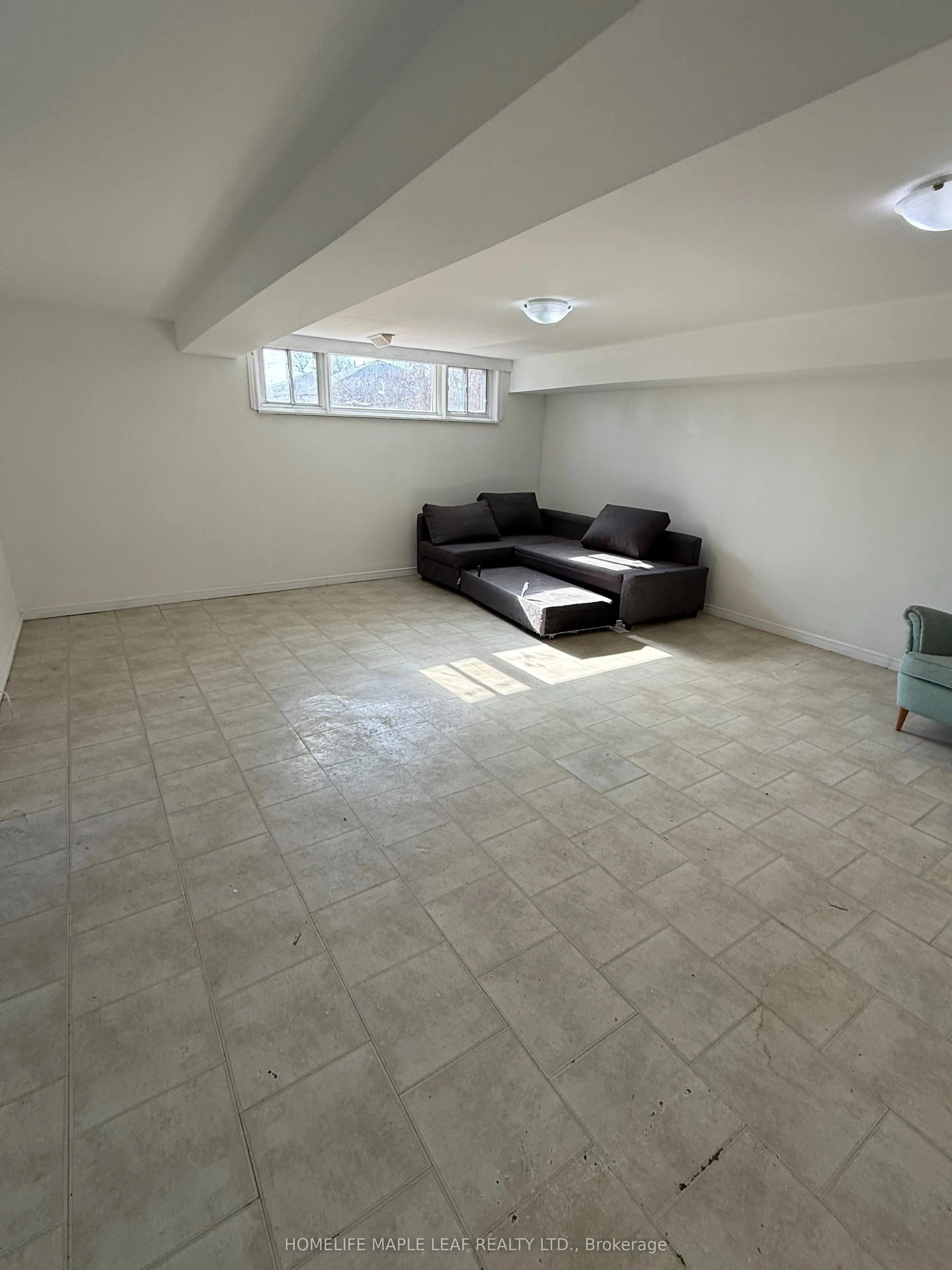 21 ALBION Crescent, #Bsmt