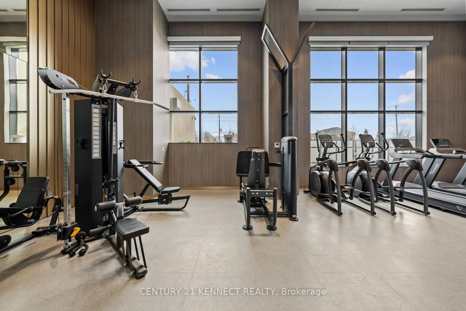 395 Dundas Street W, #804