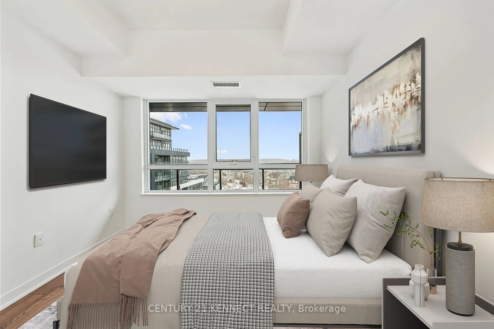 395 Dundas Street W, #804