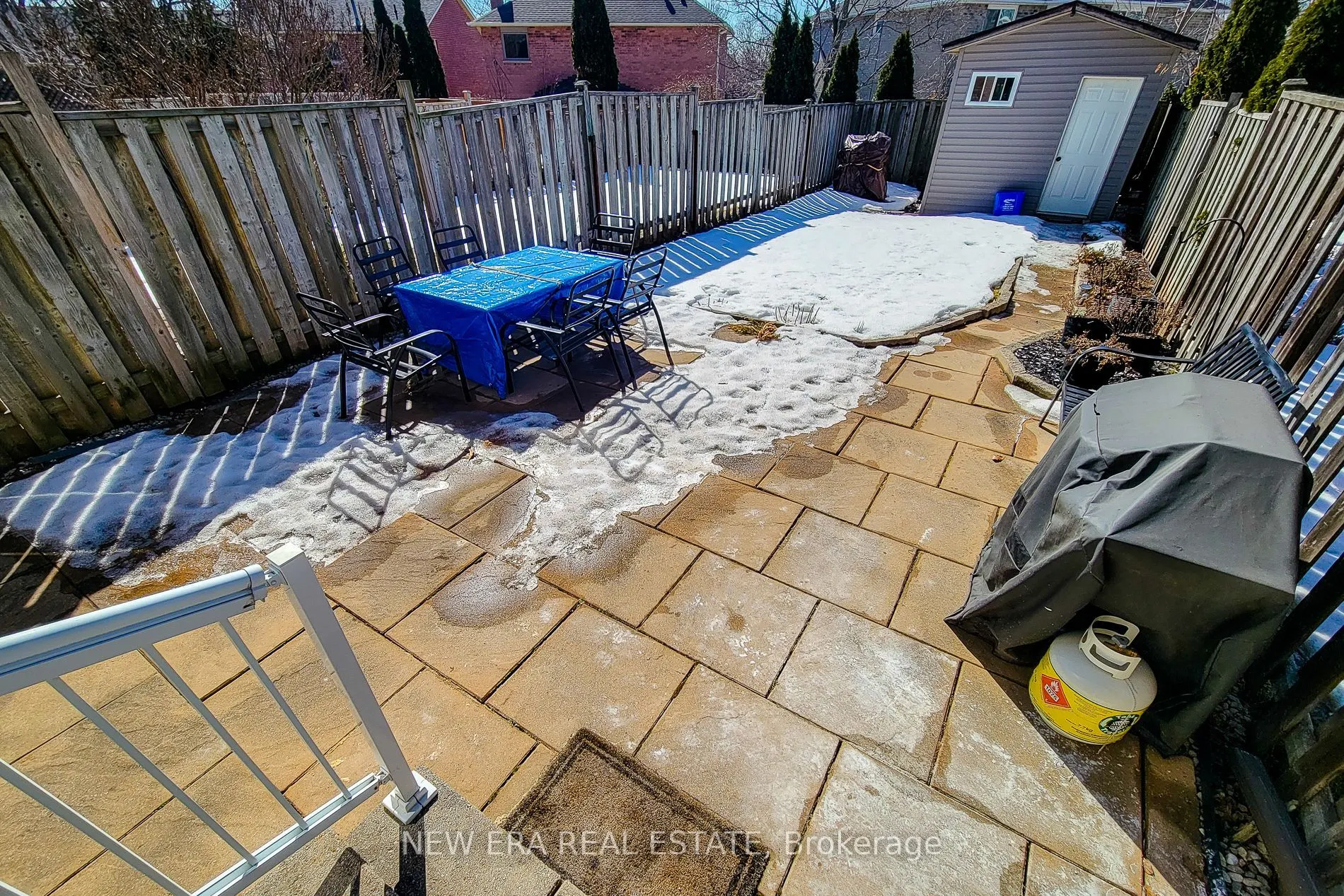 2152 Pelee Boulevard