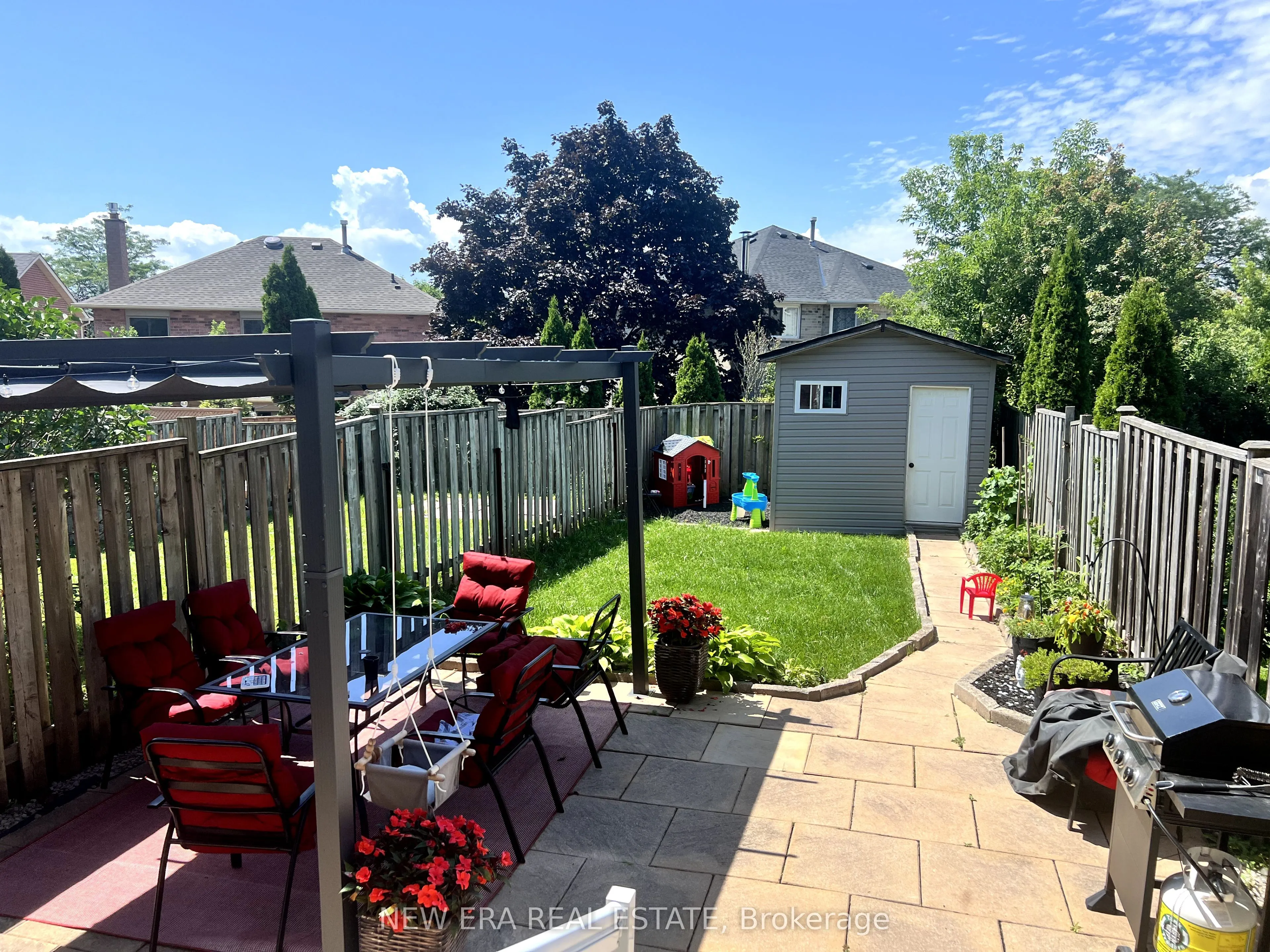 2152 Pelee Boulevard