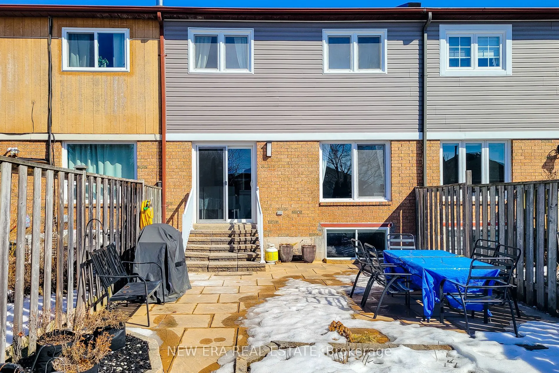 2152 Pelee Boulevard