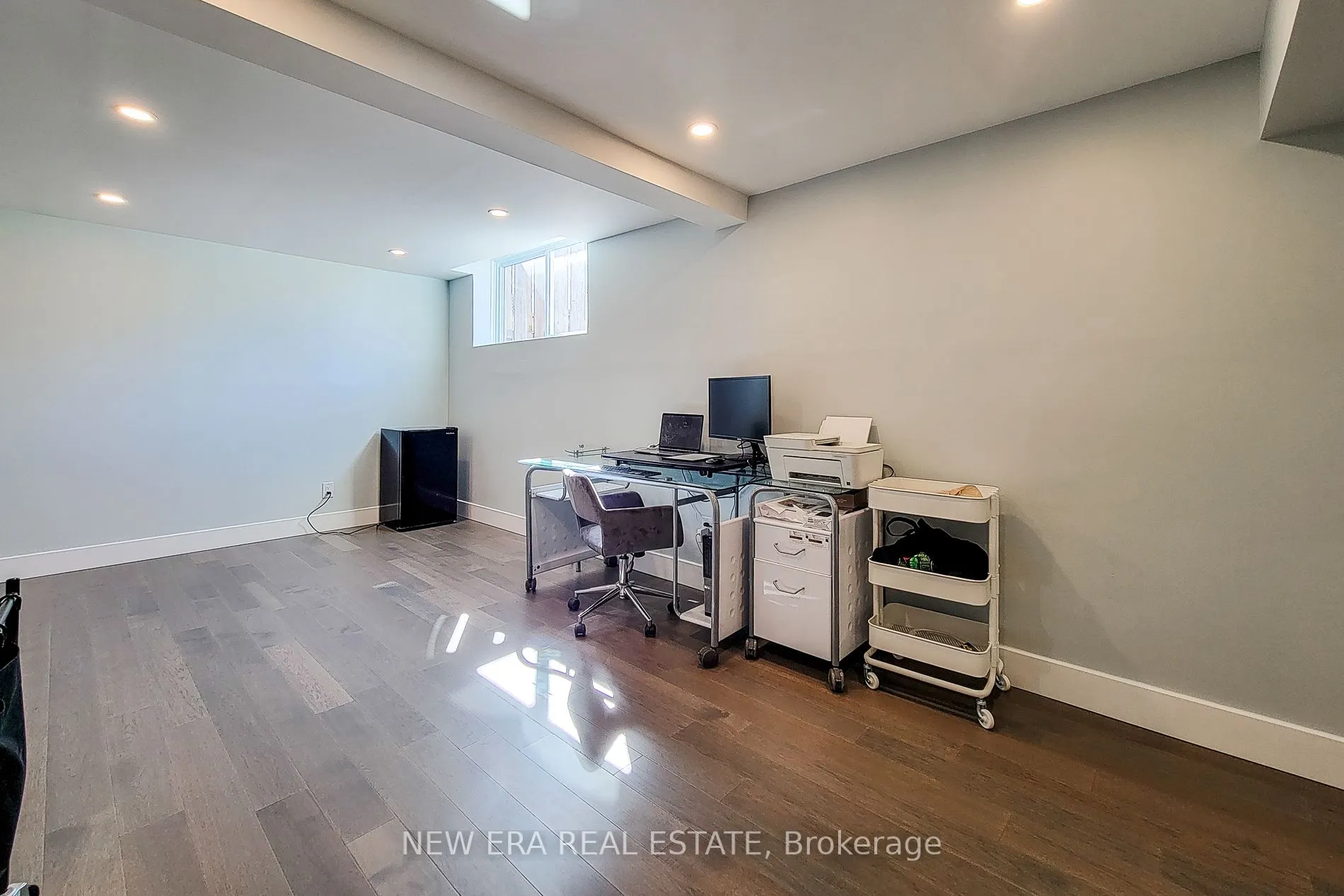 2152 Pelee Boulevard