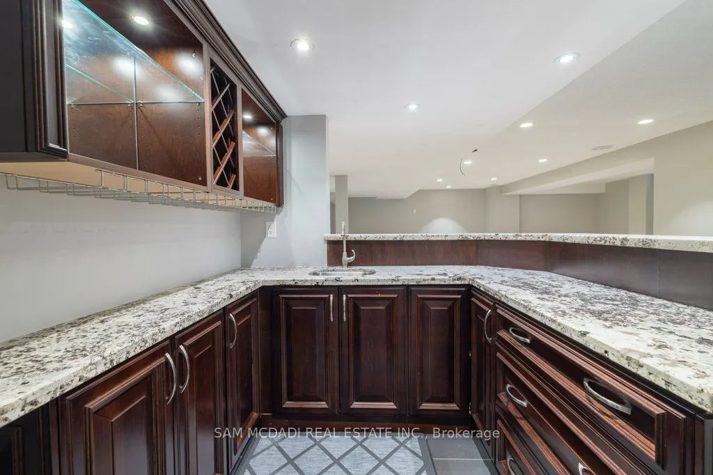 5572 Trailbank Drive