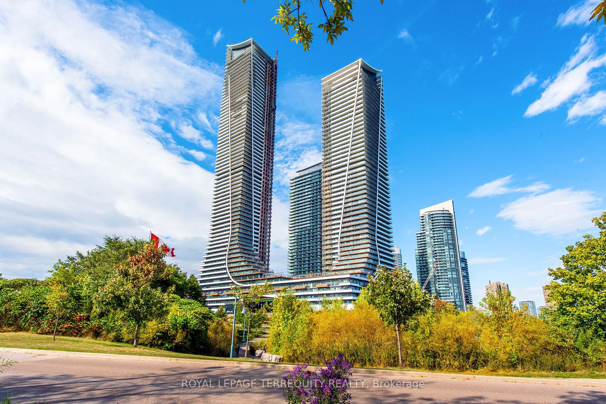 20 Shore Breeze Drive, #319