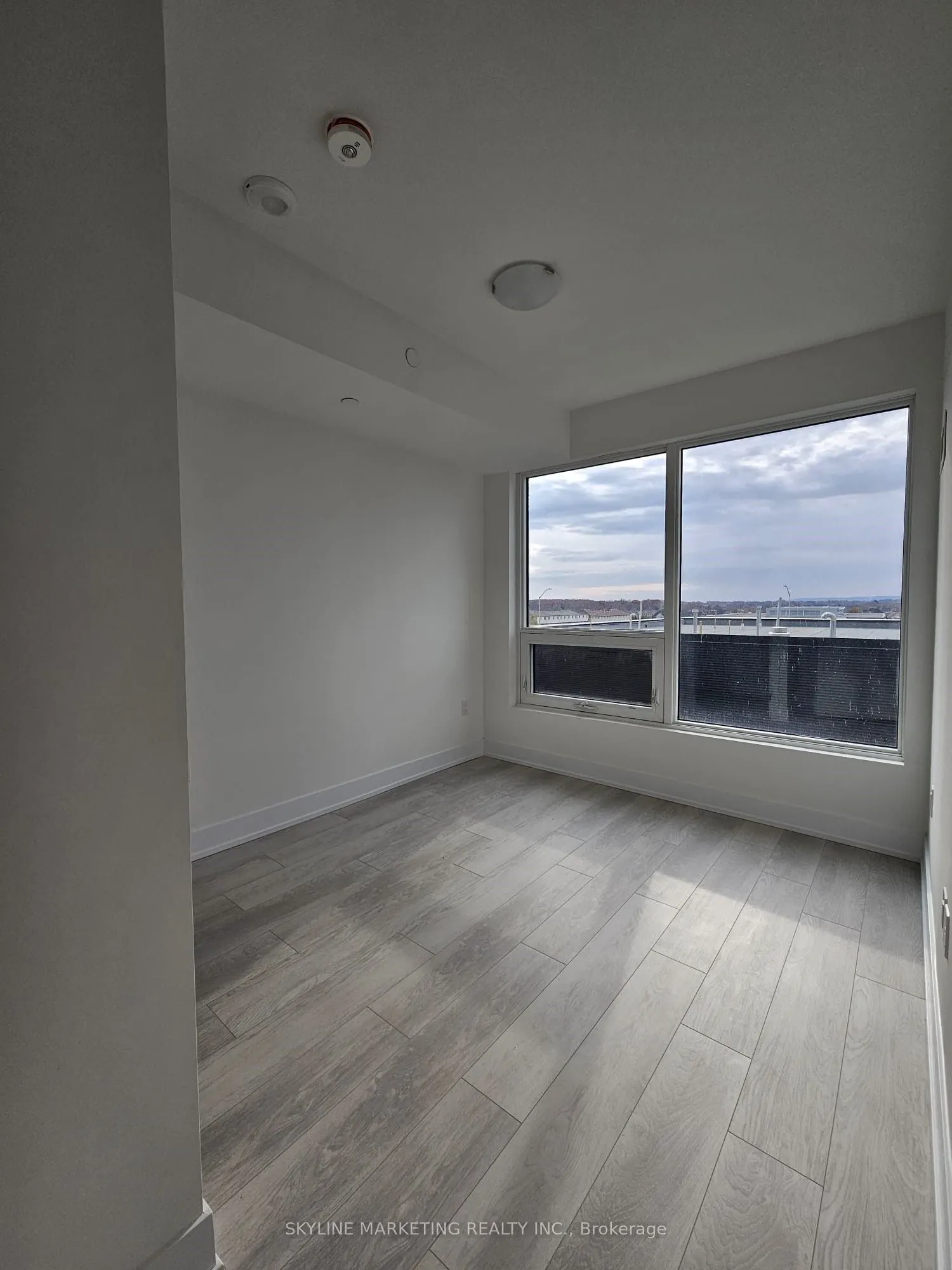 2450 Old Bronte Road, #240