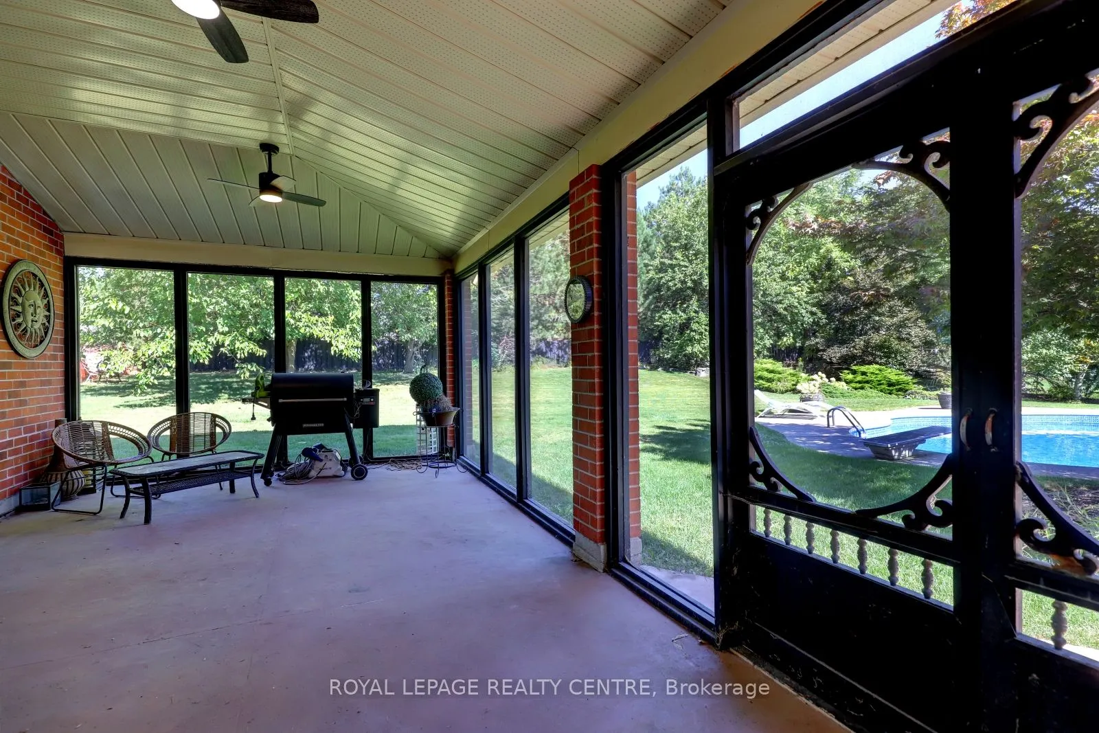 102 Kenpark Avenue