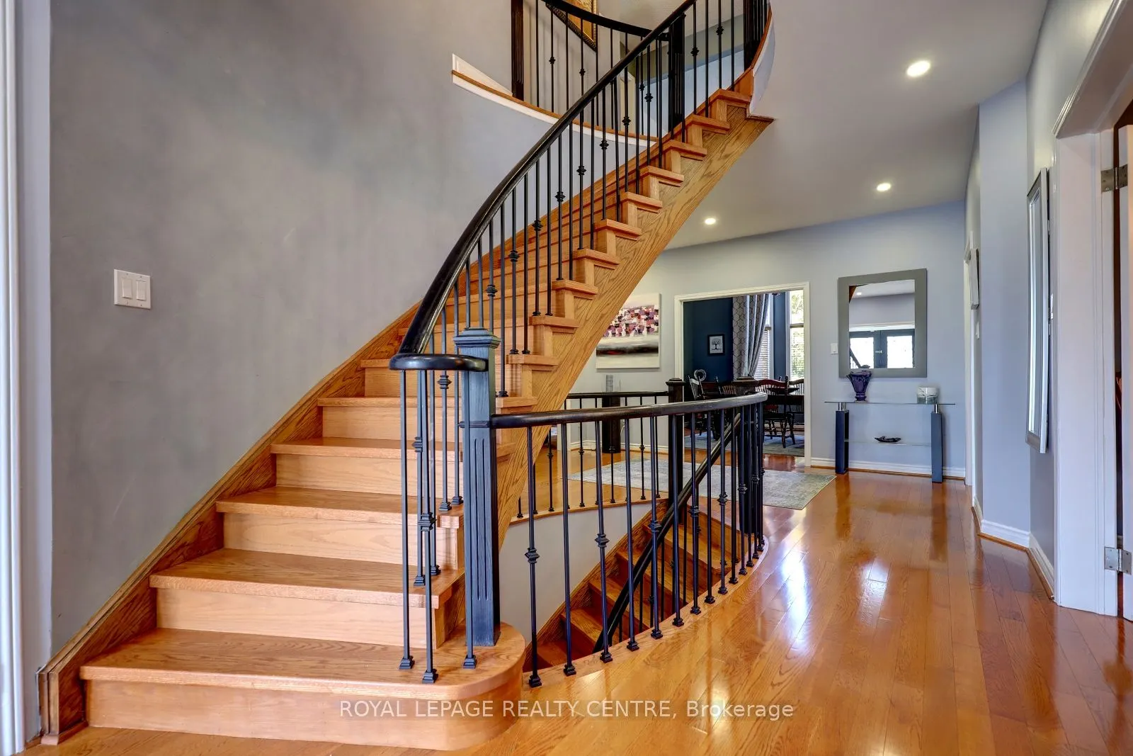 102 Kenpark Avenue