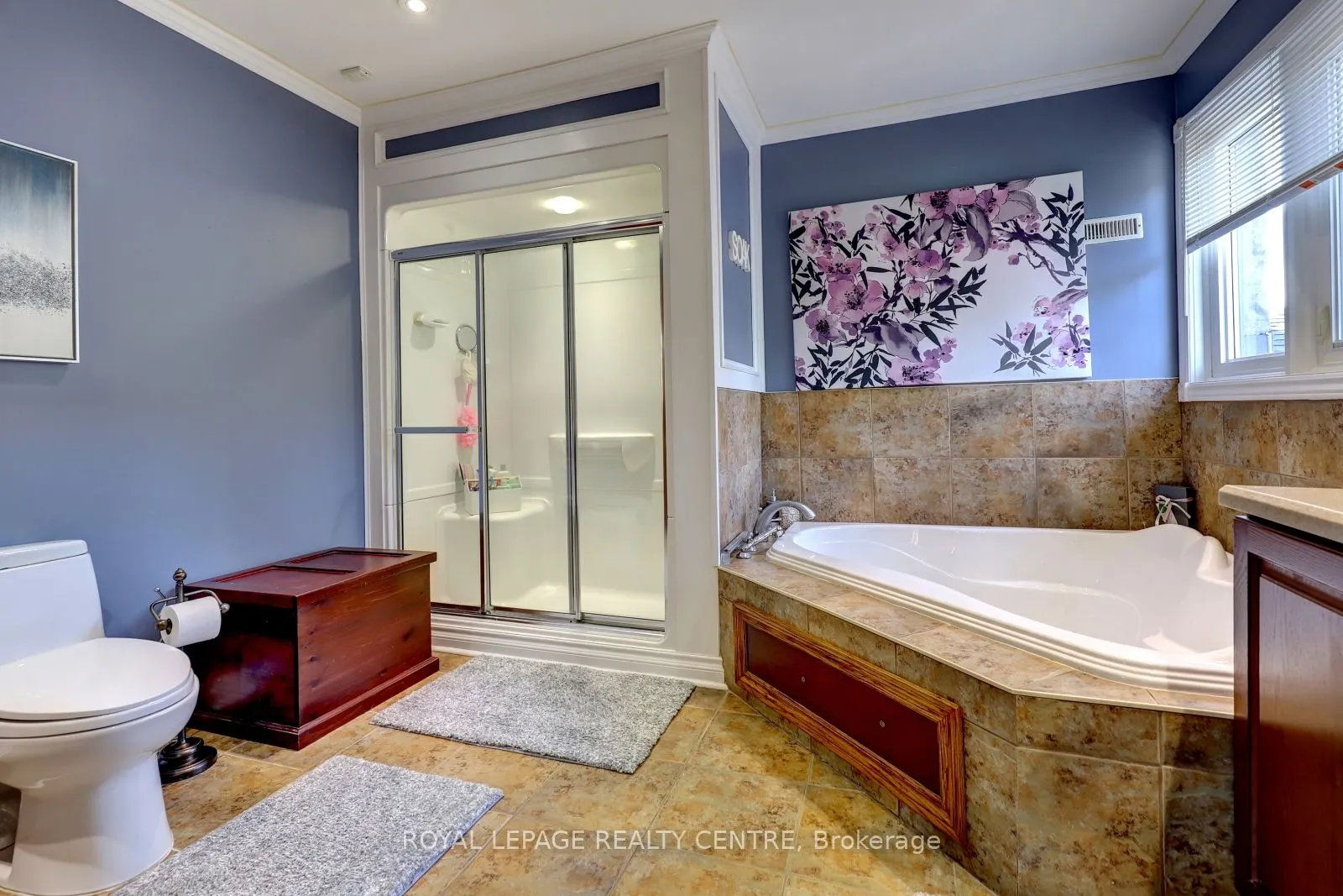 102 Kenpark Avenue