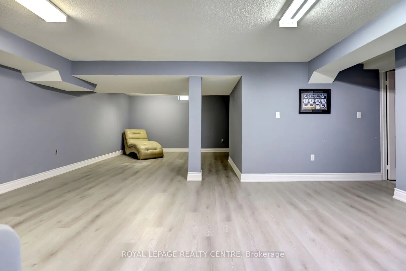 102 Kenpark Avenue