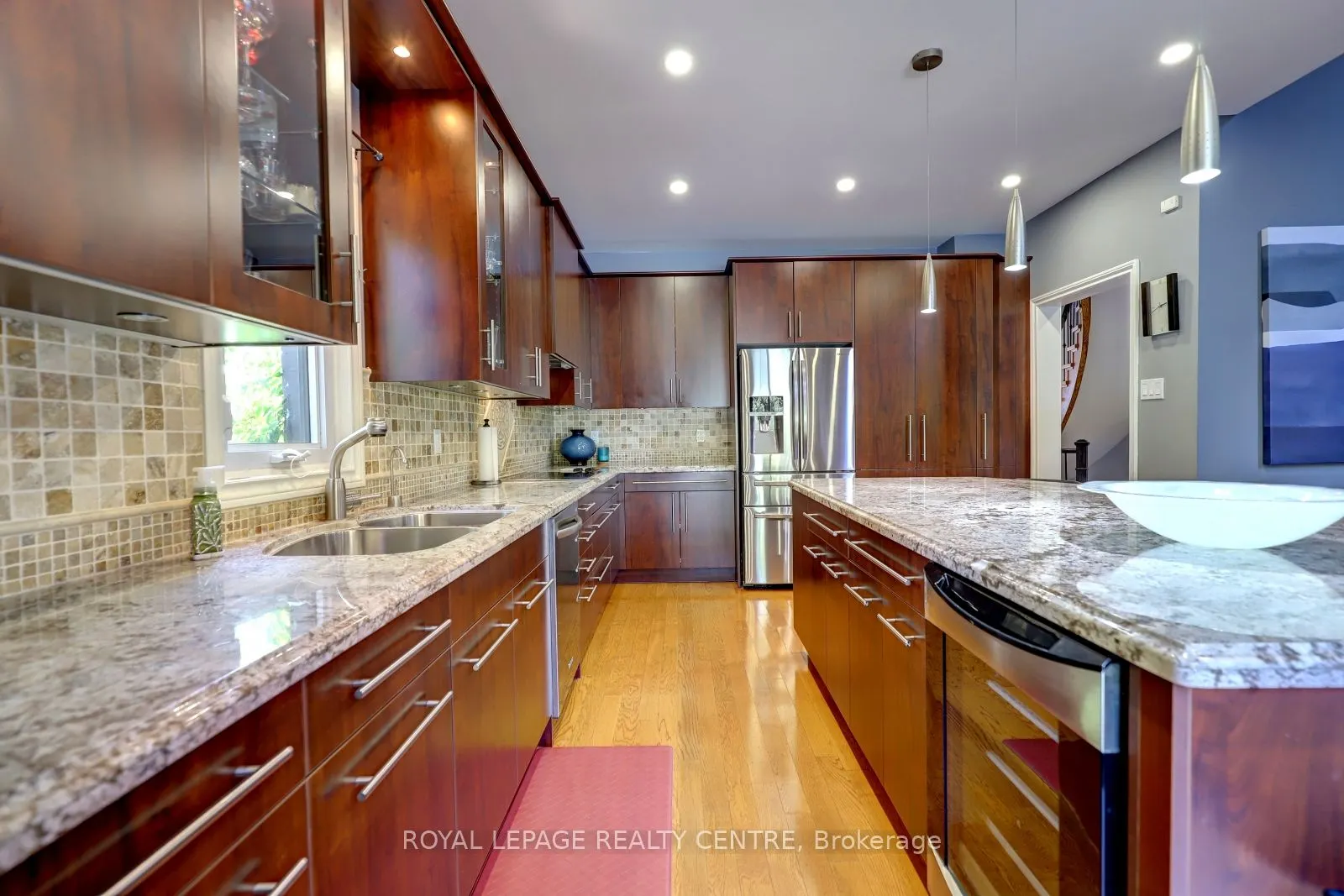 102 Kenpark Avenue